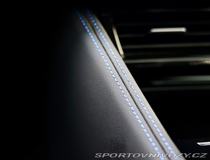 Volkswagen Ostatní modely Touareg  R-line, 3.0 V6 TFSI E-Hy 2023