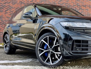 Volkswagen Ostatní modely Touareg  R-line, 3.0 V6 TFSI E-Hy 2023