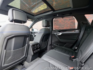 Volkswagen Ostatní modely Touareg  R-line, 3.0 V6 TFSI E-Hy 2023