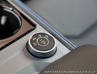 Volkswagen Ostatní modely Touareg  R-line, 3.0 V6 TFSI E-Hy 2023