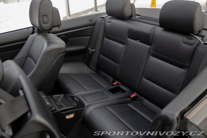 BMW 3 Cabrio  Cabrio 320 d AT6 2011