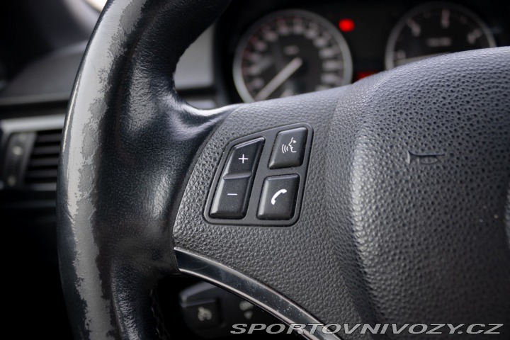 BMW 3 Cabrio  Cabrio 320 d AT6 2011