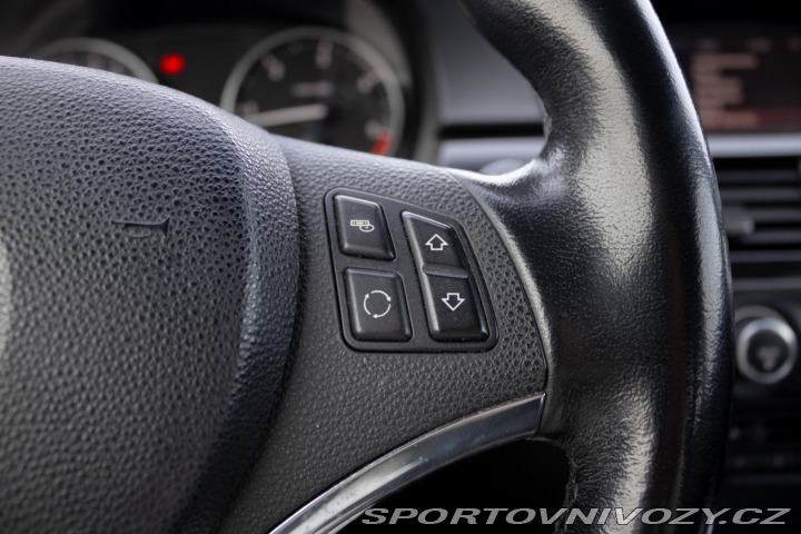 BMW 3 Cabrio  Cabrio 320 d AT6 2011