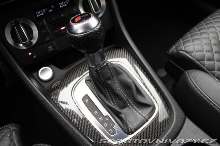 Audi RS Q3 2.5 TFSI Quattro / AJ NA 2014