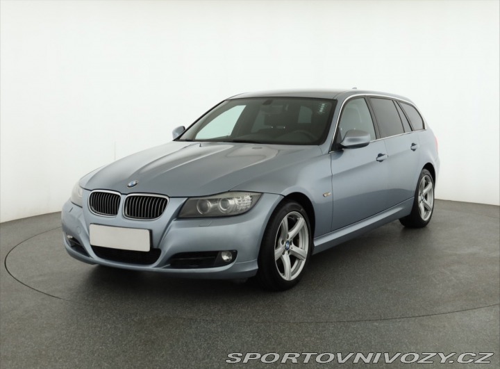 BMW 3 330 d xDrive 2012