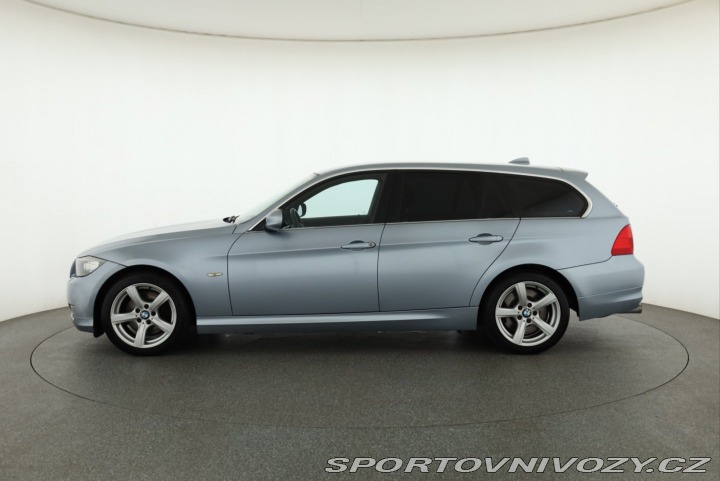 BMW 3 330 d xDrive 2012