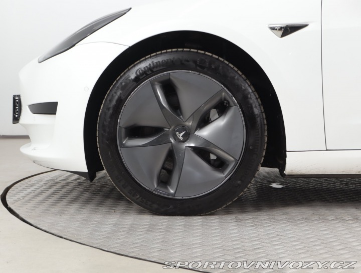 Tesla Model 3 Std Range Plus LFP 2020