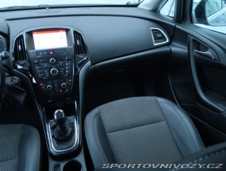 Opel Astra 2.0 CDTI 2014