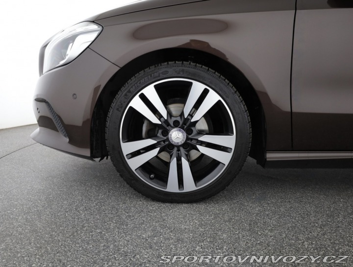 Mercedes-Benz A AMG line A 180 d 2017