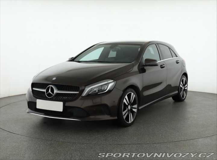 Mercedes-Benz A AMG line A 180 d 2017