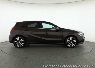 Mercedes-Benz A AMG line A 180 d 2017