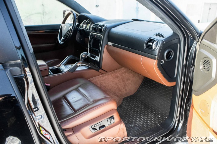 Porsche Cayenne Turbo Tiptronic, 368kW ( 2009