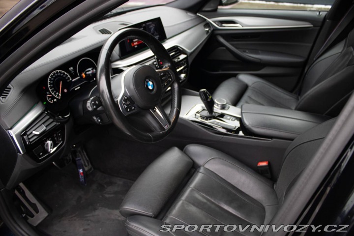 BMW 5 Touring  M550d xDrive A/T 2019