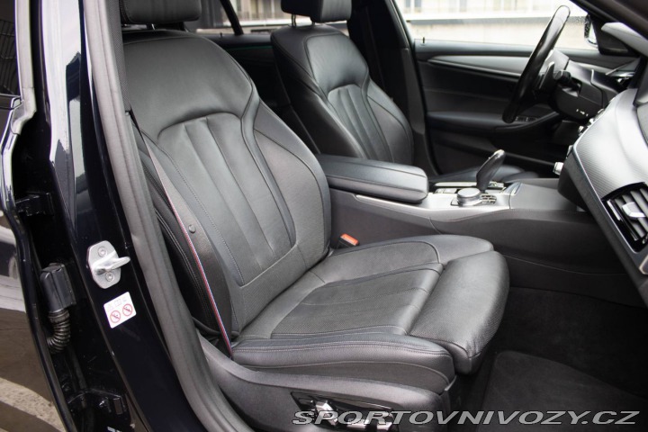 BMW 5 Touring  M550d xDrive A/T 2019