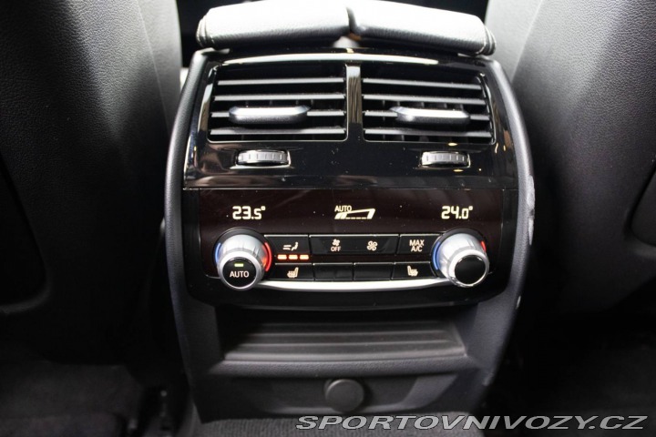 BMW 5 Touring  M550d xDrive A/T 2019