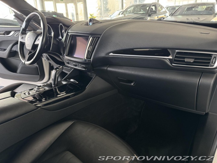 Maserati Levante 3,0V6 Q4 257kW*REZERVACE! 2019