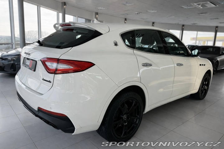Maserati Levante 3,0V6 Q4 257kW*REZERVACE! 2019