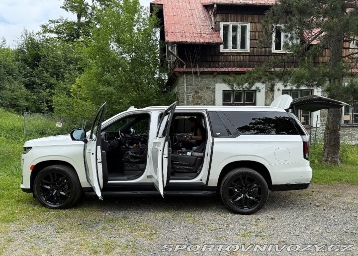 Ostatní značky Ostatní modely Cadillac Escalade ESV 2021