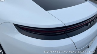 Porsche Panamera 4 2025