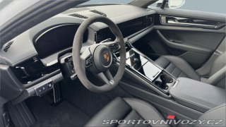 Porsche Panamera 4 2025