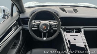 Porsche Panamera 4 2025