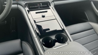 Porsche Panamera 4 2025