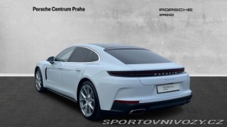 Porsche Panamera 4 2025