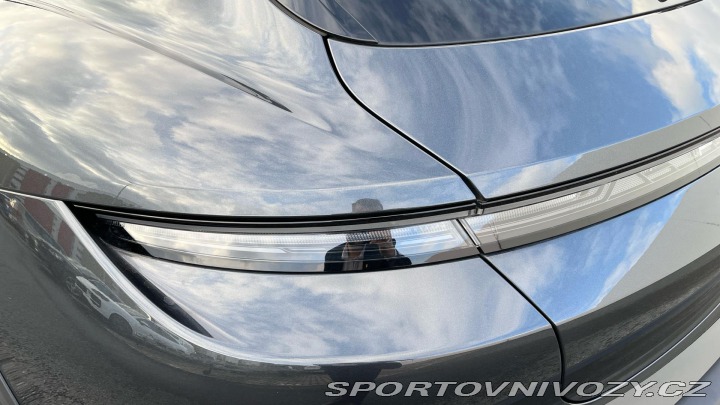 Porsche Taycan 4 Cross Turismo 2024