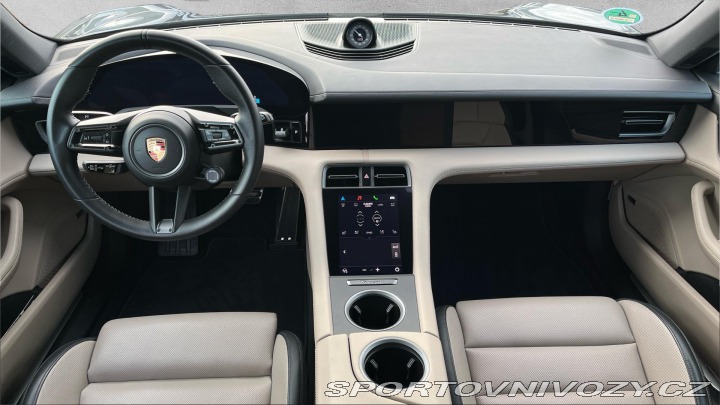 Porsche Taycan 4 Cross Turismo 2024