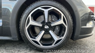 Porsche Taycan 4 Cross Turismo 2024