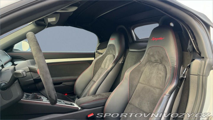 Porsche Boxster Spyder 2020