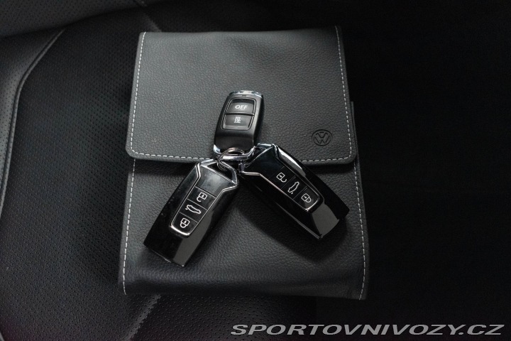 Volkswagen Ostatní modely Touareg 3.0 TDI R-LINE*TAŽNÉ*AIR* 2020