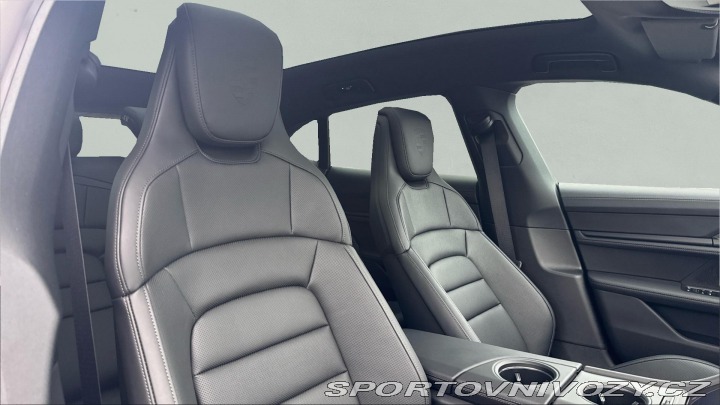 Porsche Taycan 4S Sport Tursimo 4S 2025