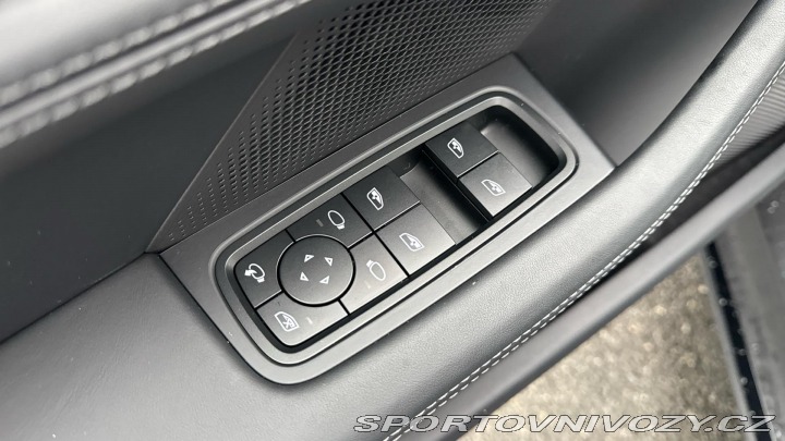 Porsche Taycan 4S Sport Tursimo 4S 2025