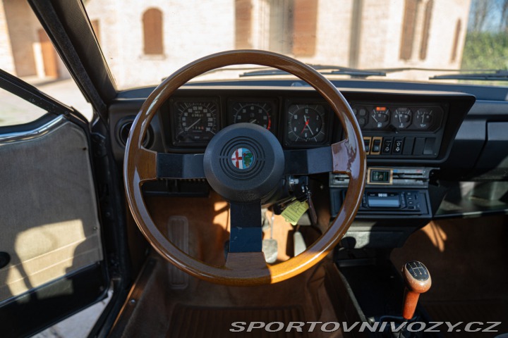Alfa Romeo GTV ALFETTA GTV6 2.5 1981