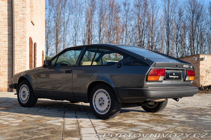 Alfa Romeo GTV ALFETTA GTV6 2.5 1981