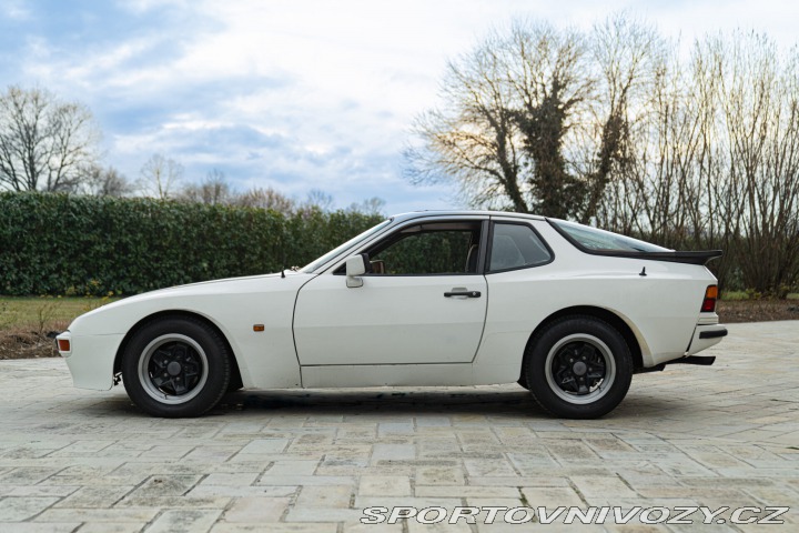 Porsche 944 1985