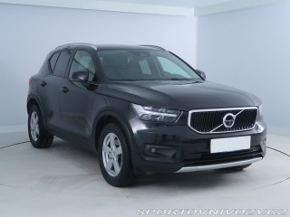 Volvo  XC40 Momentum Pro B5 AWD