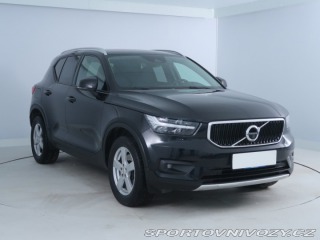 Volvo Ostatní modely XC40 Momentum Pro B5 AWD 2021