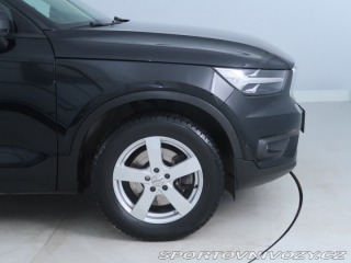 Volvo Ostatní modely XC40 Momentum Pro B5 AWD 2021