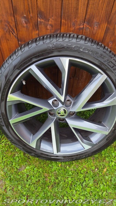 Škoda Ostatní modely Kodiaq 2,0 TSI 4x4 DSG 140kW 2 2021