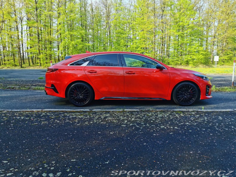 Kia ProCeed GT