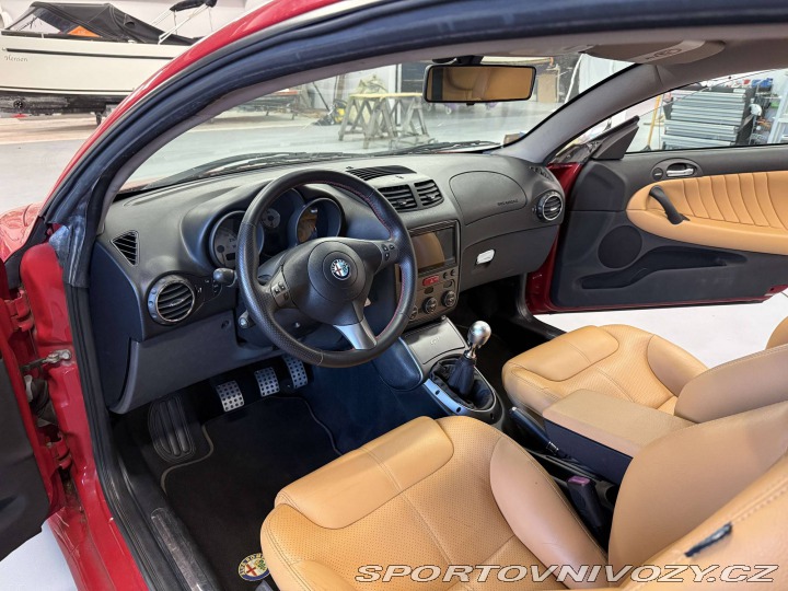 Alfa Romeo GT 3.2 V6 Distinctive “blackline” 2005