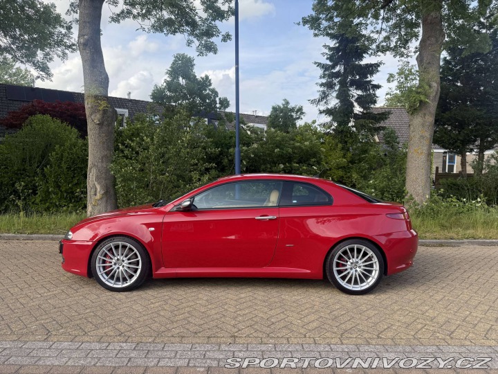 Alfa Romeo GT 3.2 V6 Distinctive “blackline” 2005