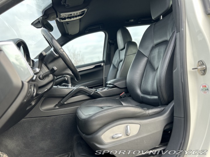 Porsche Cayenne 3.0tdi 2011