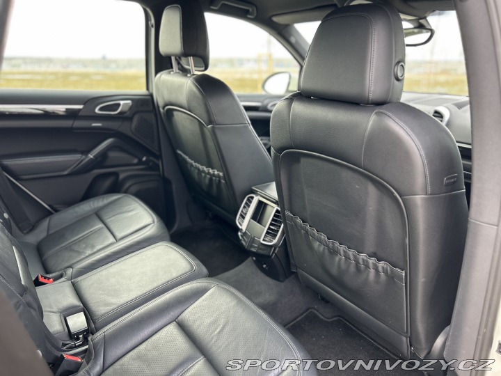 Porsche Cayenne 3.0tdi 2011