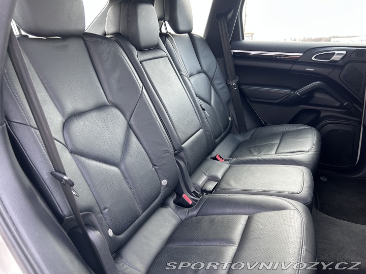 Porsche Cayenne 3.0tdi 2011