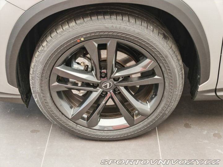 Lexus Ostatní modely NX 450h plus 450h+ Executive TOP 2025