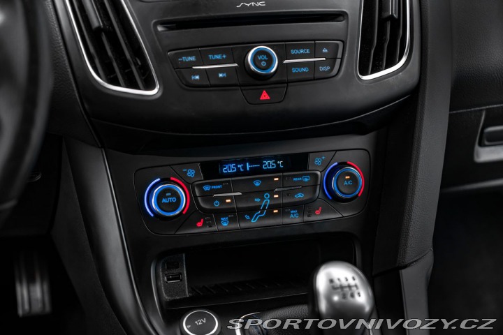 Ford Focus RS RS 350PS Brembo Záruka 2017