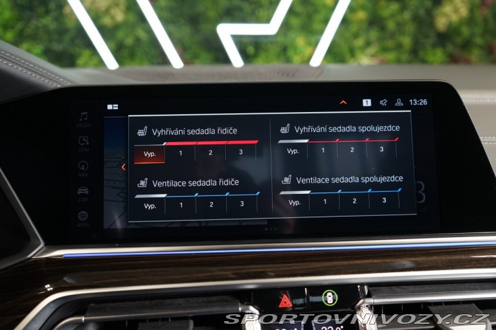 BMW X5 M50d*XDRIVE*PANO*HUD*VZDU 2020